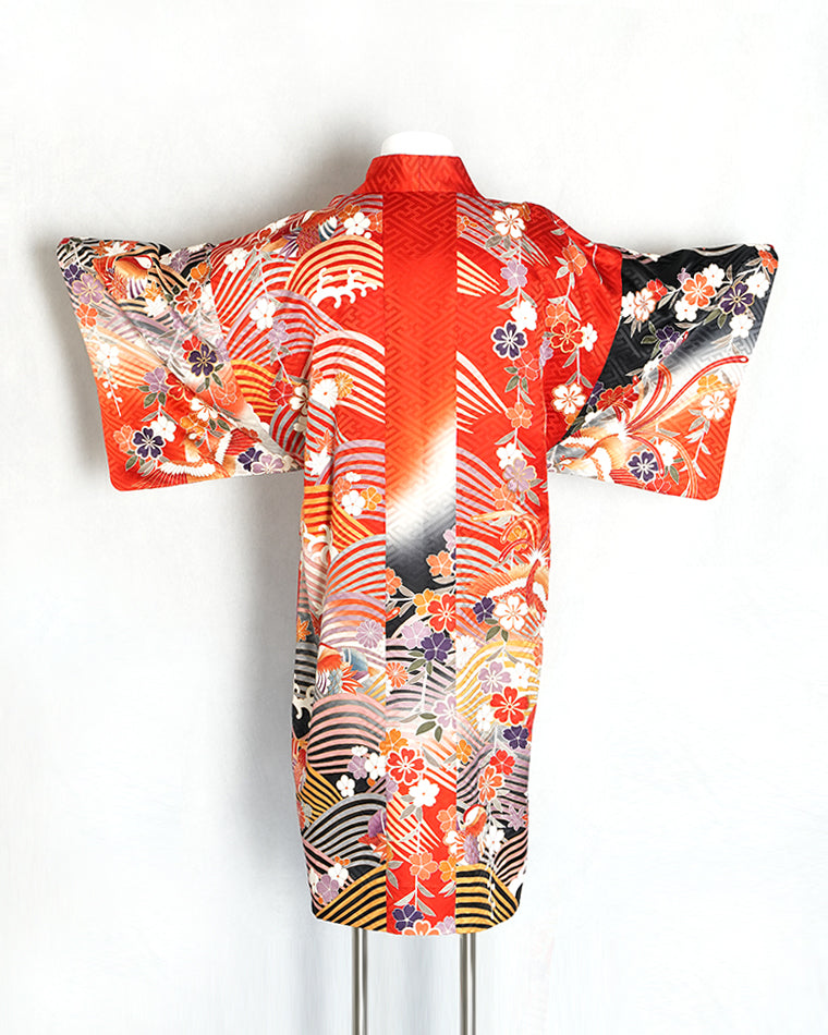 Re-designed Haori - Vintage kimono model (Mandarin duck and wave pattern)