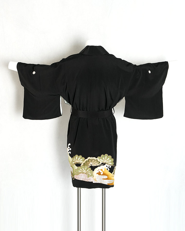 Re-designed Haori - Vintage kimono model (Pine and wave pattern)