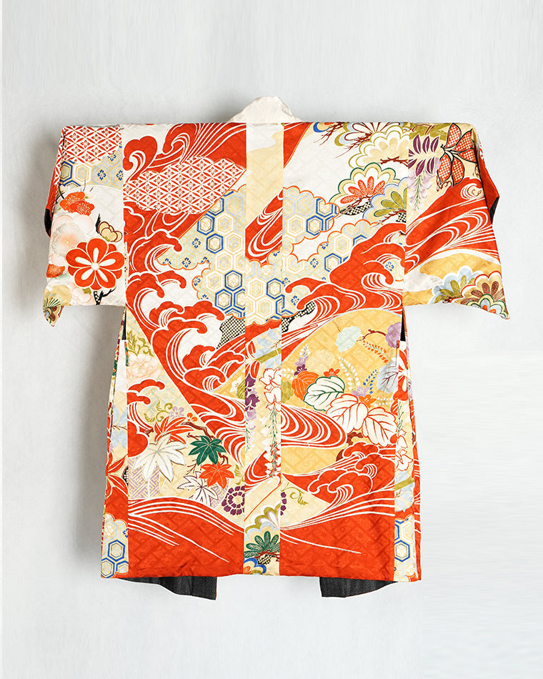 Haori-Vintage kimono model (Pine chrysanthemum cherry auspicious pattern)