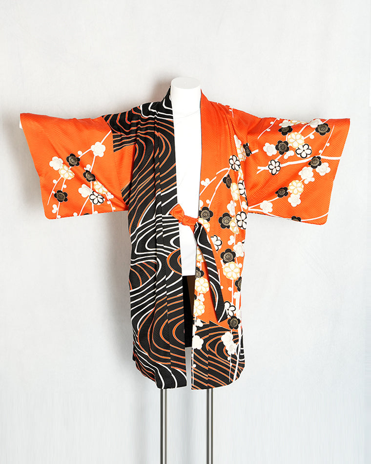 Haori-Vintage kimono model (Running water and plum pattern)
