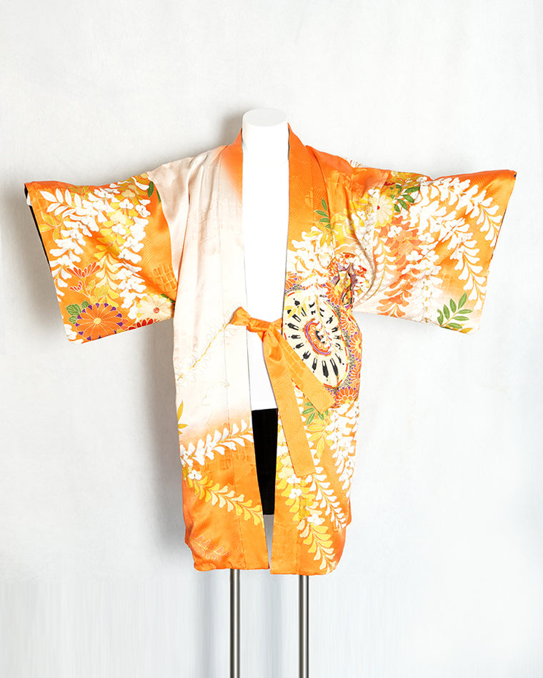 Haori-Vintage kimono model (Royal carriage and wisteria flower pattern)