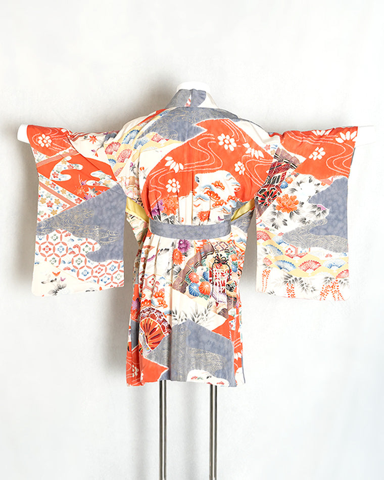 Re-designed Haori - Vintage kimono model (Cypress fan, royal carriage and clam bucket pattern)