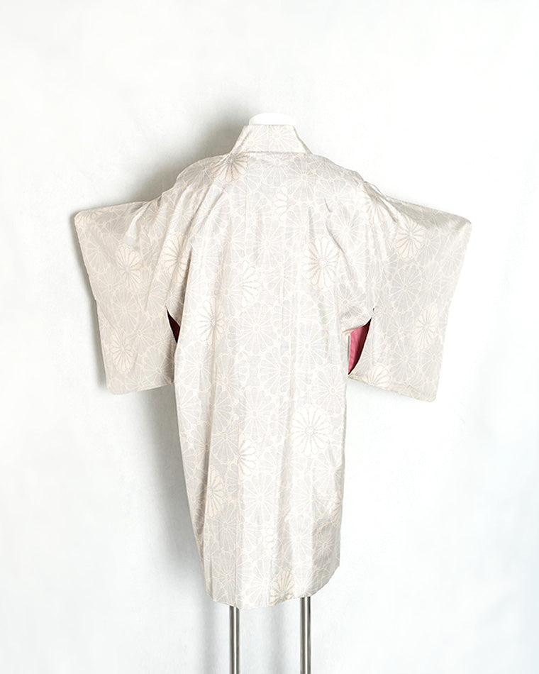 Haori-Vintage kimono model (Large chrysanthemum pattern)